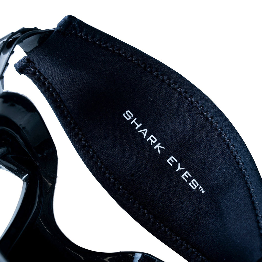 Shark Eyes Mask Tamer